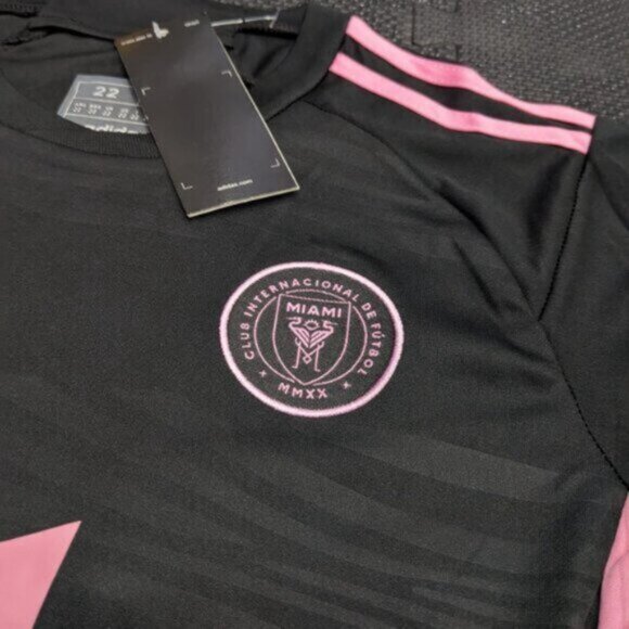 Inter Miami Messi #10 Kids Away Black Jersey, Shorts and Socks - Picture 4 of 7